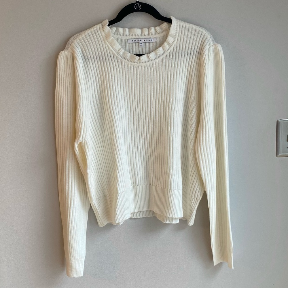 Celebrity Pink Size XXXL Ruffle Neck Sweater.